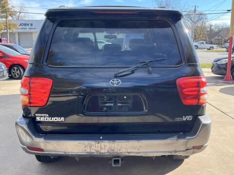 2003 Toyota Sequoia SR5