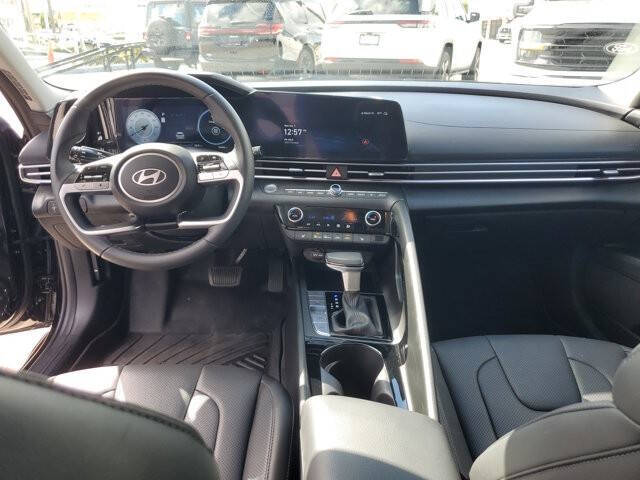 2024 Hyundai Elantra Limited