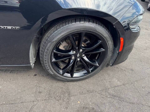 2017 Dodge Charger R/T