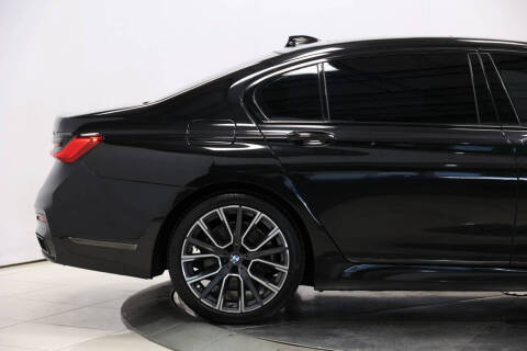 2021 BMW 7 Series 740i