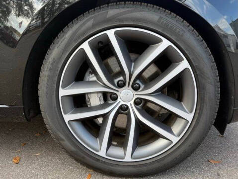 2025 Land Rover Range Rover P400 SE