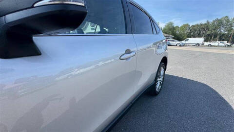 2023 Toyota Venza XLE