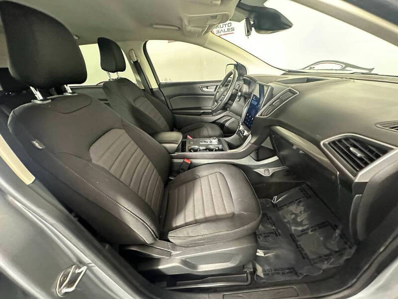 2024 Ford Edge SE