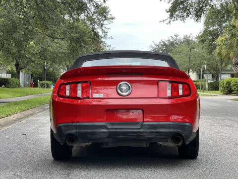 2012 Ford Mustang V6