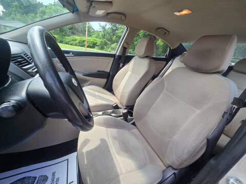 2015 Hyundai Accent GLS