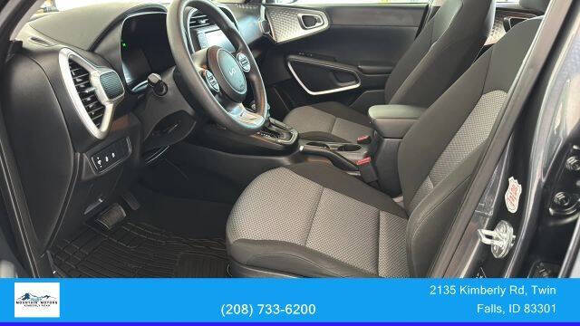 2023 Kia Soul LX