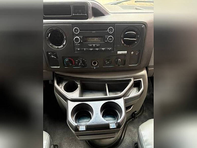 2013 Ford E-Series E-150