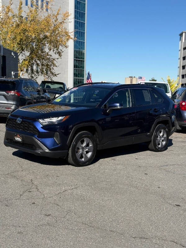 2022 Toyota RAV4 Hybrid XLE