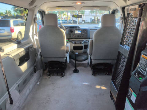 2014 Ford E-Series E-150 XLT