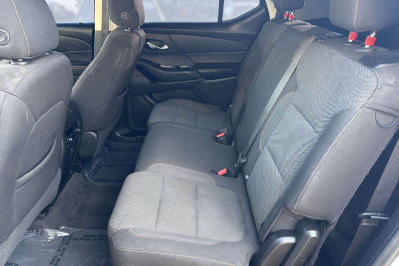 2021 Chevrolet Traverse LS