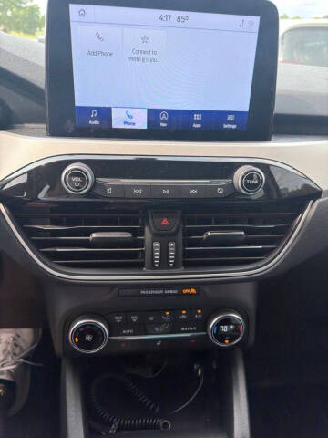2020 Ford Escape SEL
