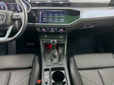 2024 Audi Q3 quattro S line Prem Plus 45 TFSI