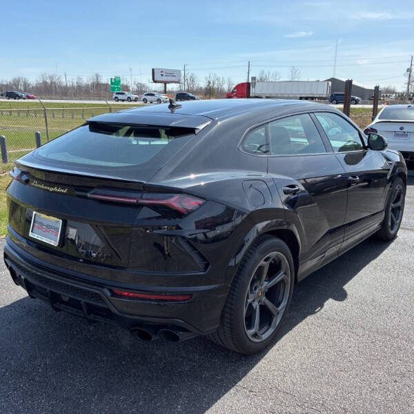 2020 Lamborghini Urus