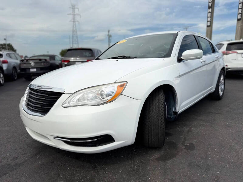 2013 Chrysler 200 Touring