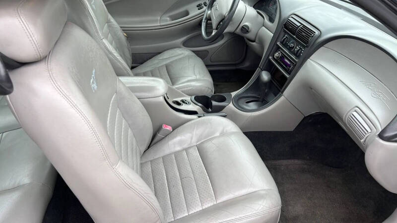 2000 Ford Mustang GT