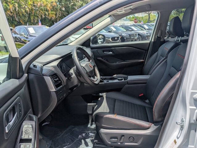 2025 Nissan Rogue Rock Creek