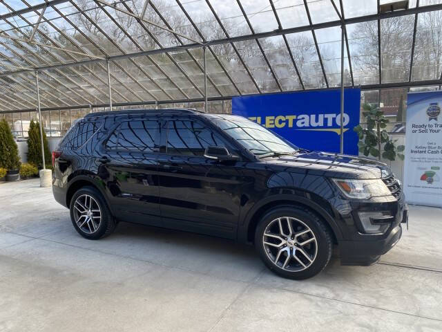 2017 Ford Explorer Sport