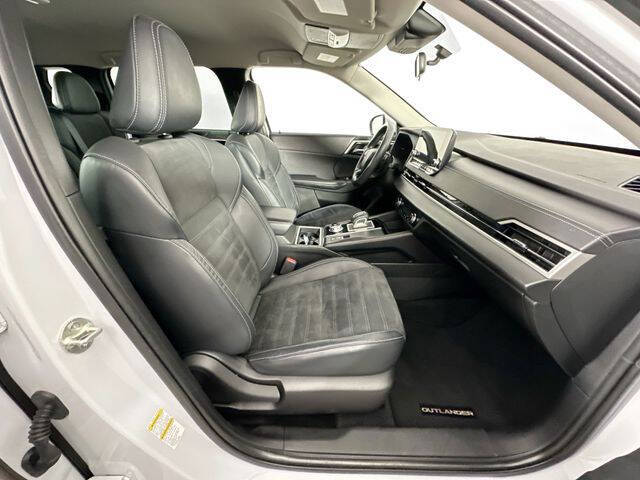2022 Mitsubishi Outlander Black Edition