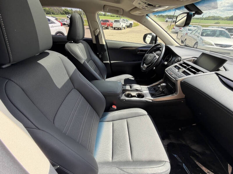 2017 Lexus NX 200t