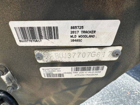 2017 Tracker Grizzly