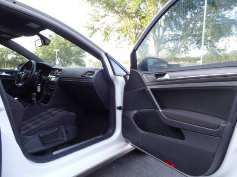 2021 Volkswagen Golf GTI SE