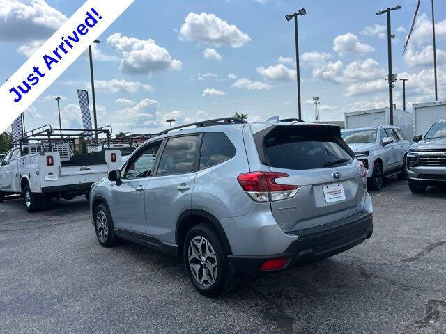 2023 Subaru Forester Premium
