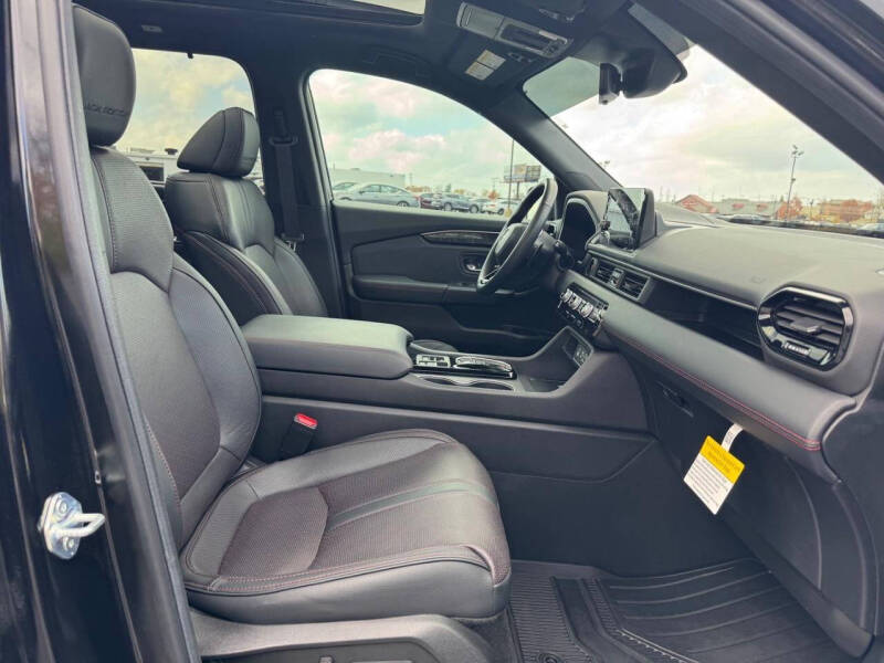 2025 Honda Pilot Black Edition
