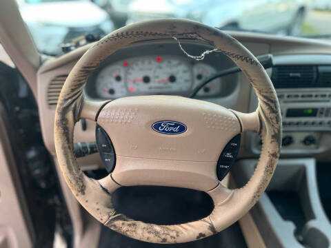 2002 Ford Explorer Sport Trac Value