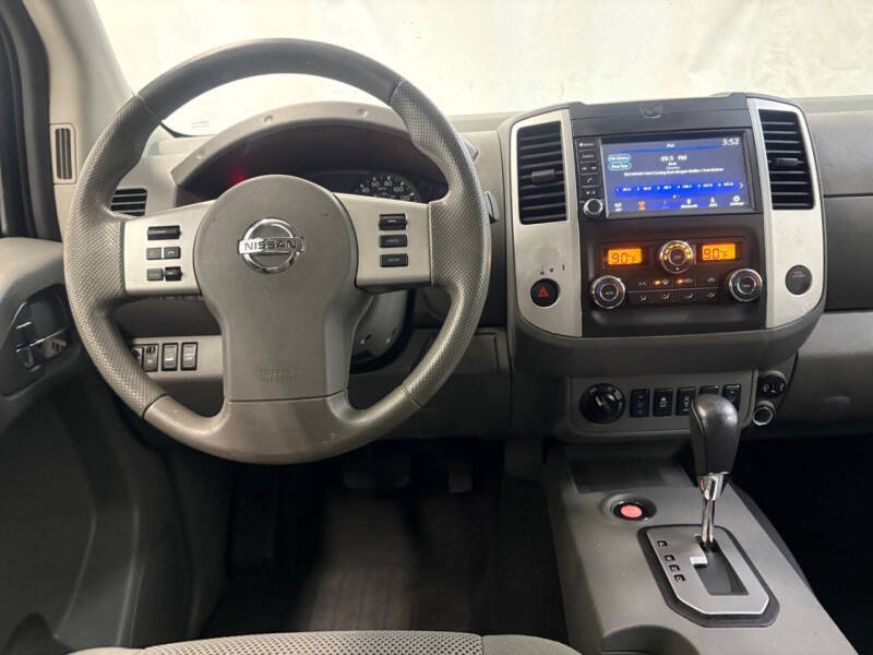 2021 Nissan Frontier SV