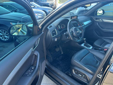 2016 Audi Q3 2.0T quattro Premium Plus