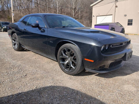2015 Dodge Challenger for sale at Court House Cars, LLC in Chillicothe OH