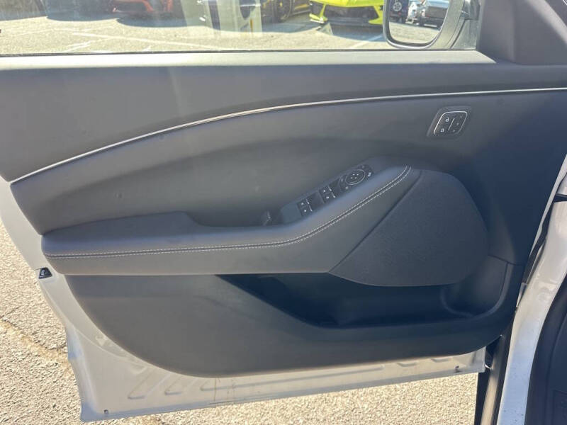 2024 Ford Mustang Mach-E Select