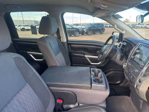 2021 Nissan Titan SV