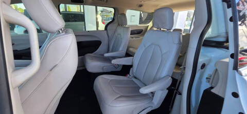2021 Chrysler Voyager LXi