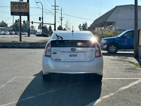 2013 Toyota Prius Three