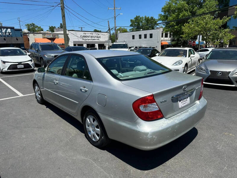 2004 Toyota Camry