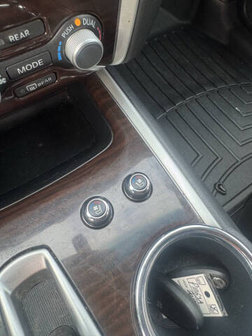 2013 Nissan Pathfinder Platinum