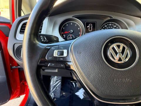 2016 Volkswagen Golf TSI SE