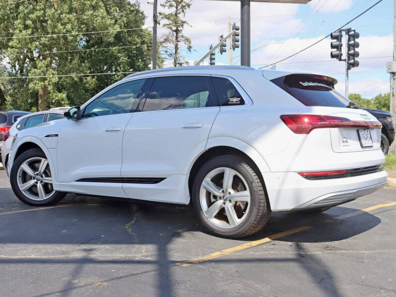 2019 Audi e-tron quattro Premium Plus