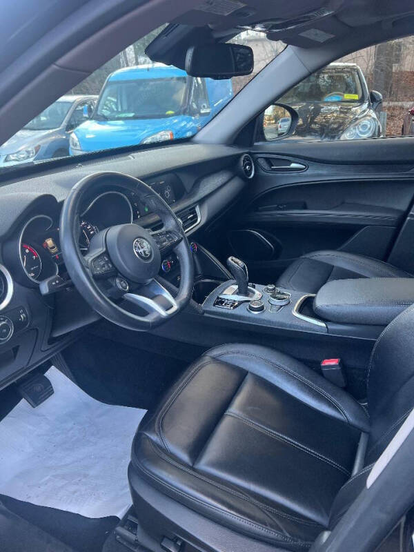 2020 Alfa Romeo Stelvio Sport