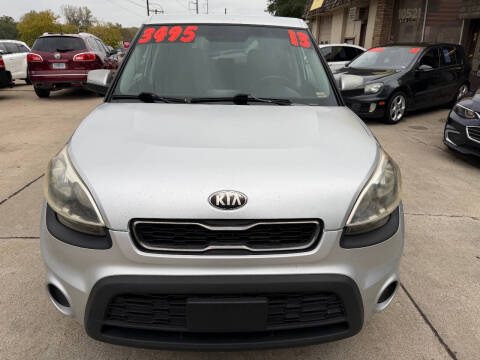 2013 Kia Soul +
