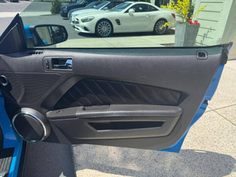2010 Ford Mustang V6 Premium