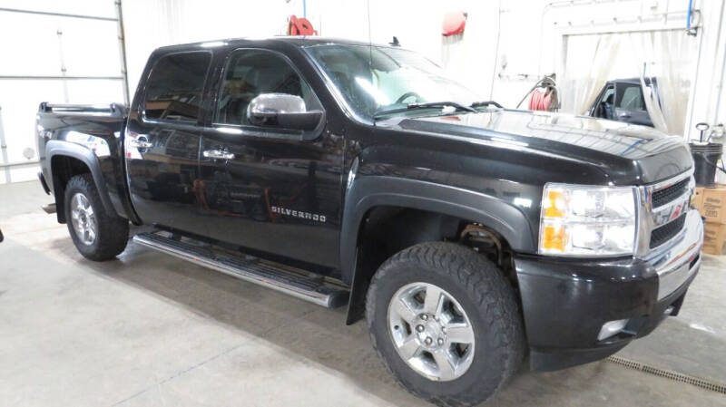 Used 2010 Chevrolet Silverado 1500 LT with VIN 3GCRKSE38AG288816 for sale in Pierre, SD