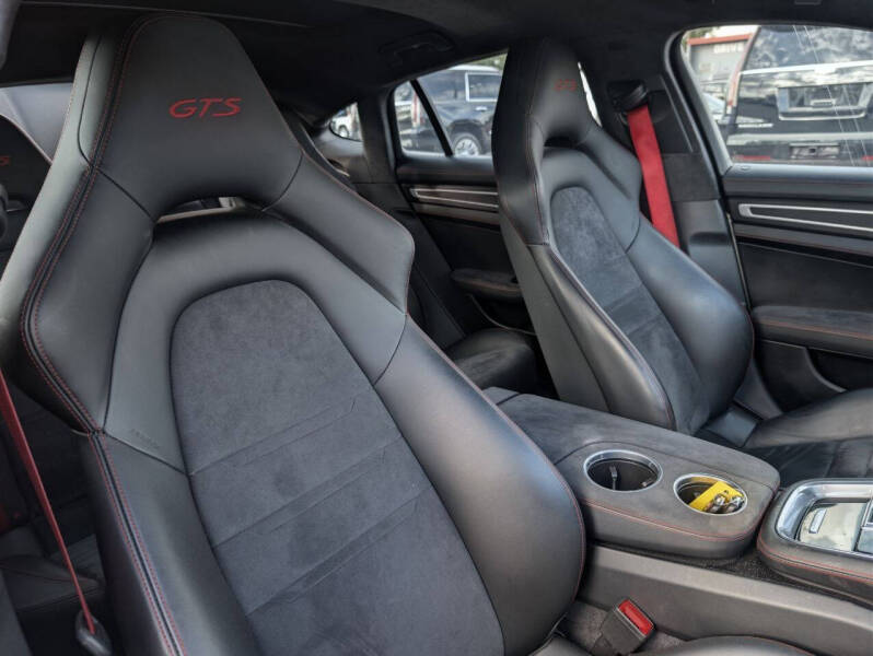 2020 Porsche Panamera GTS