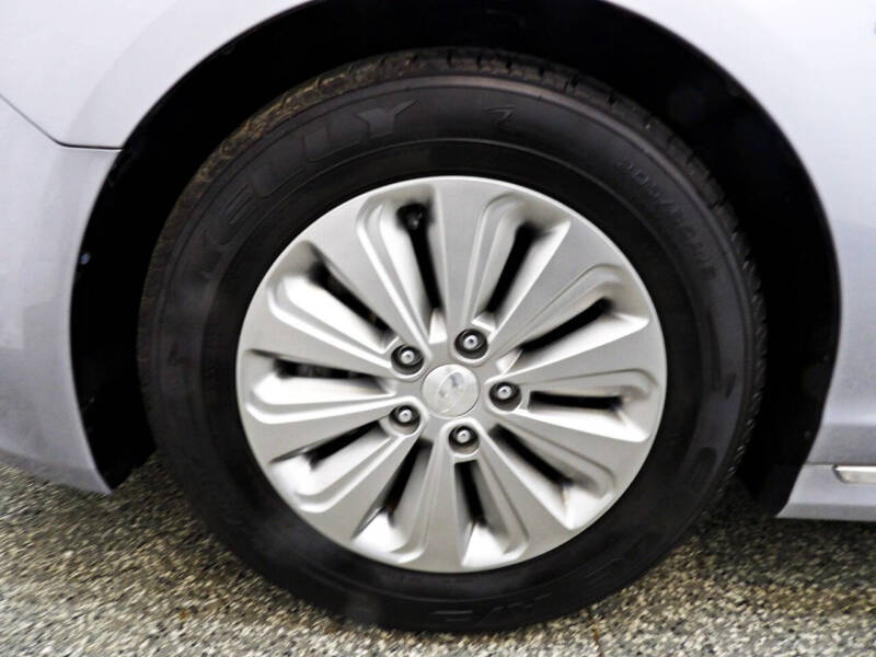 2016 Hyundai Sonata Hybrid SE