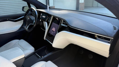 2018 Tesla Model X 75D