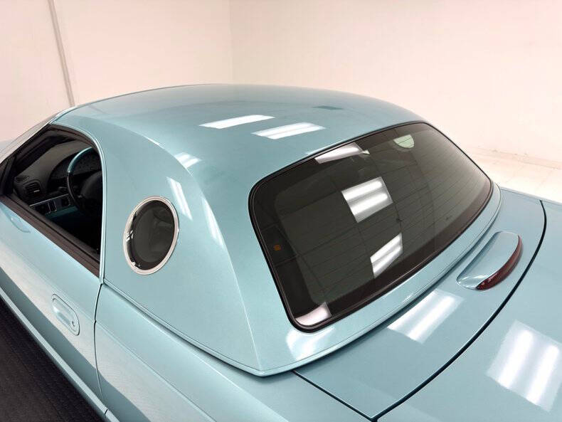 2002 Ford Thunderbird Deluxe