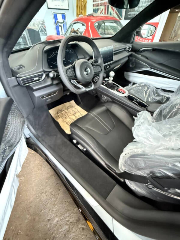 2025 Lotus Emira V6 Base