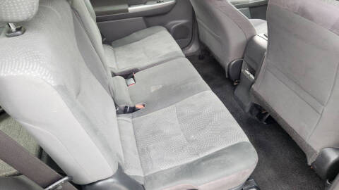 2013 Toyota Prius v Two