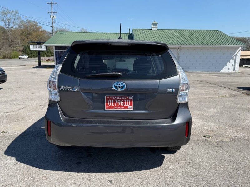 2012 Toyota Prius v Two